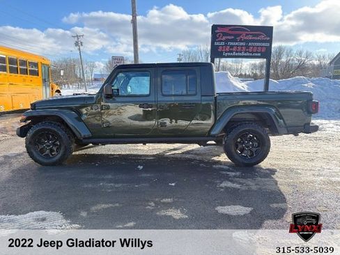 Used 2022 Jeep Gladiator Sport AWD/4WD image 2