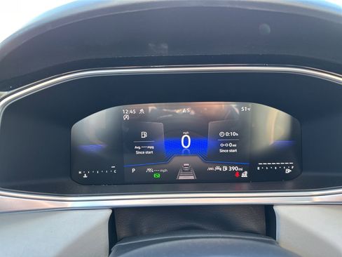 New 2026 Volkswagen Taos SE AWD/4WD image 34