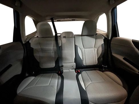 Used 2023 Subaru Forester Premium AWD/4WD image 31