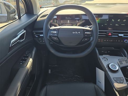 New 2026 Kia Sportage EX image 14