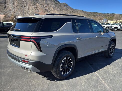 New 2026 Chevrolet Traverse Z71 image 7