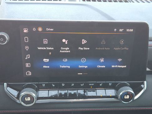 Used 2024 Chevrolet Colorado Z71 w/ Z71 Convenience Package 2 image 17