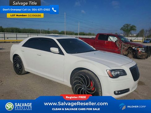 Used 2014 Chrysler 300 S w/ Light Group AWD/4WD image 5
