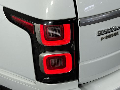 Used 2019 Land Rover Range Rover HSE AWD/4WD image 34