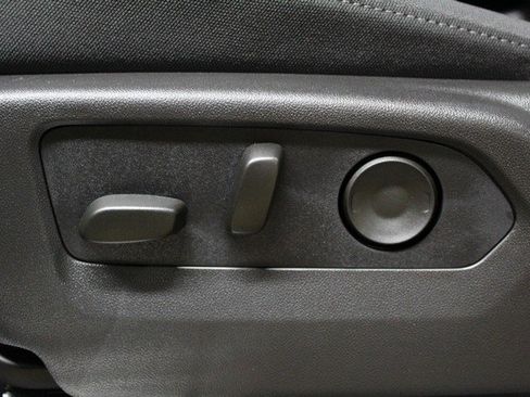 New 2026 GMC Sierra 1500 Elevation image 17