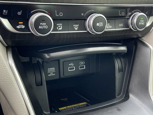Used 2021 Honda Accord Touring image 19