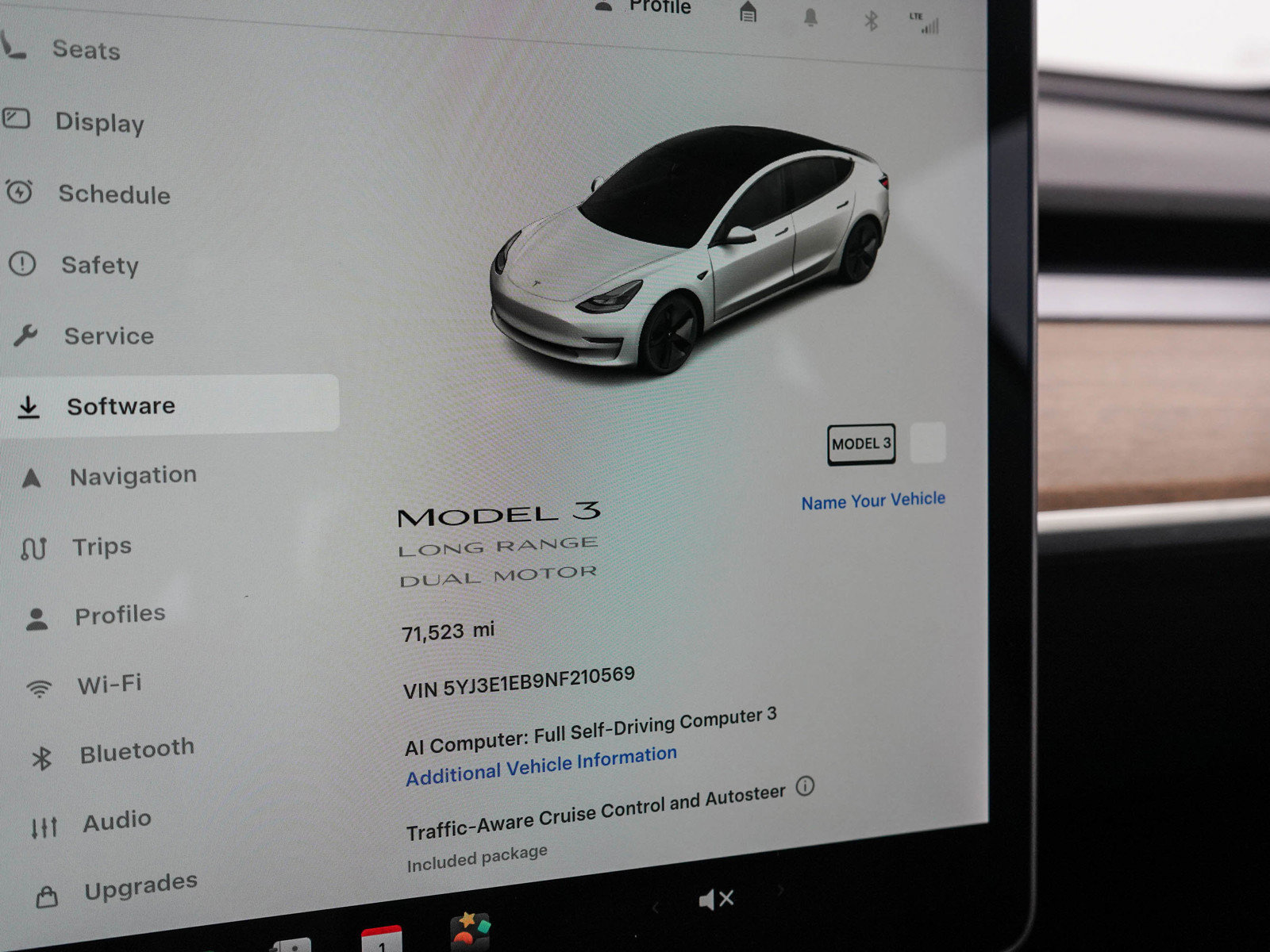 Used 2022 Tesla Model 3 Long Range AWD/4WD image 24