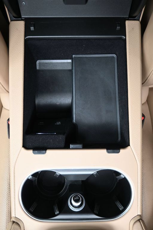 Certified 2022 Porsche Cayenne Platinum Edition AWD/4WD image 20