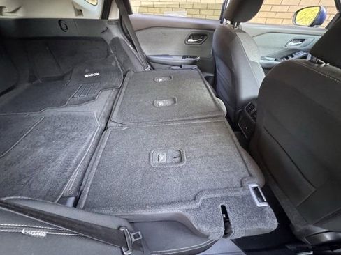 Used 2022 Nissan Rogue SV image 13