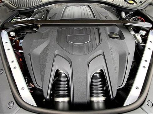 New 2025 Porsche Panamera 4 image 38