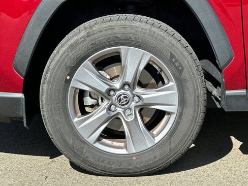 Certified 2025 Toyota RAV4 XLE AWD/4WD image 45