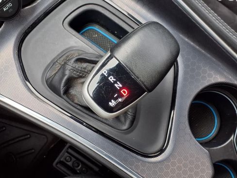 Used 2016 Dodge Challenger R/T Scat Pack w/ Leather Interior Group image 22