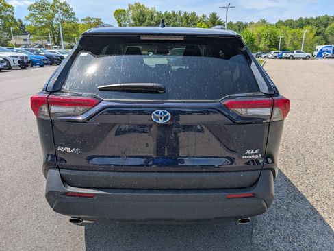 Used 2024 Toyota RAV4 XLE w/ Convenience Package AWD/4WD image 4