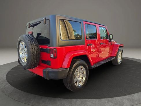 Used 2016 Jeep Wrangler Unlimited Sahara w/ Max Tow Package image 5