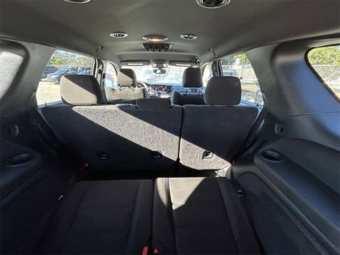 Used 2025 Dodge Durango GT image 15