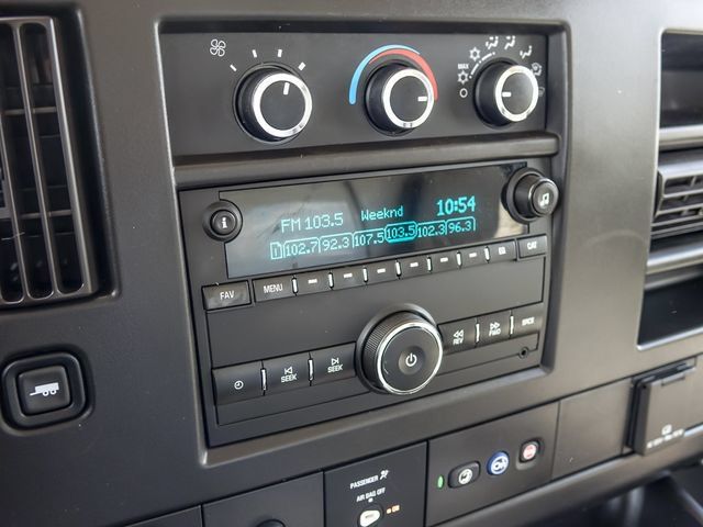 Used 2022 Chevrolet Express 3500 w/ Driver Convenience Package RWD image 14