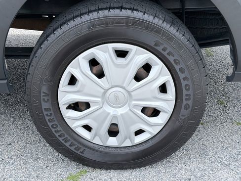 Used 2019 Ford Transit 350 XLT RWD image 29