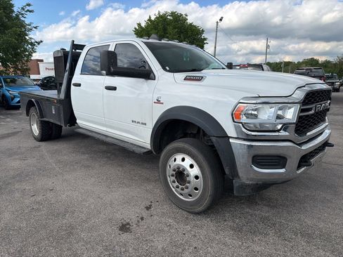 Used 2021 RAM 5500 Tradesman w/ Chrome Appearance Group AWD/4WD image 2