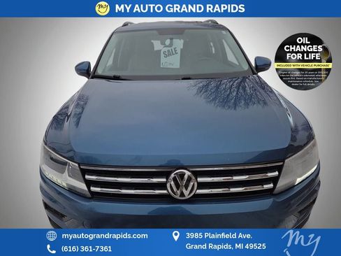Used 2020 Volkswagen Tiguan S w/ 3rd Row Seat Package image 4