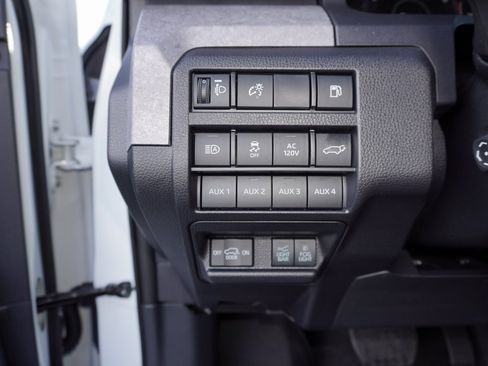 New 2025 Toyota 4Runner Trailhunter image 31