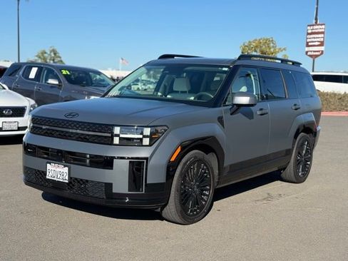 Used 2025 Hyundai Santa Fe Calligraphy image 3