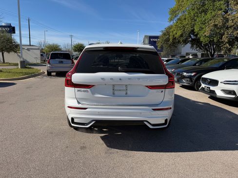 New 2026 Volvo XC60 B5 Plus w/ Protection Package Premier image 5