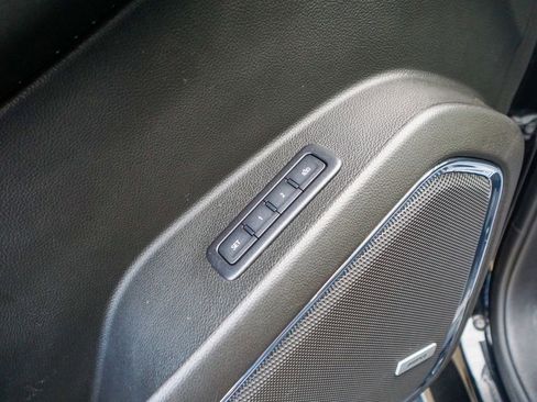 Used 2019 GMC Yukon XL Denali w/ Denali Ultimate Package image 23