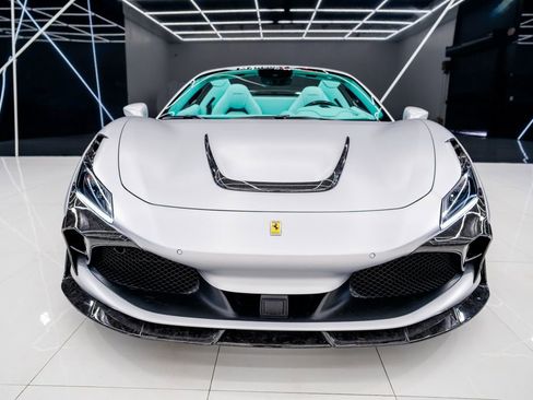 Used 2023 Ferrari F8 Tributo RWD image 6