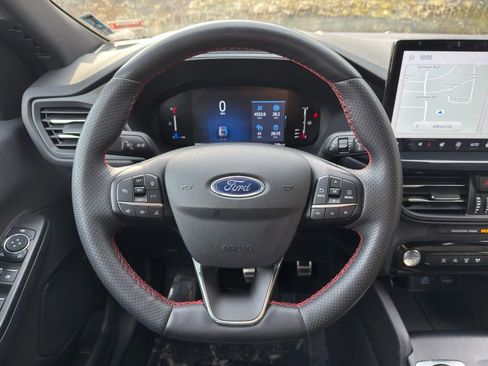 Certified 2023 Ford Escape ST-Line w/ Tech Pack #1 image 16