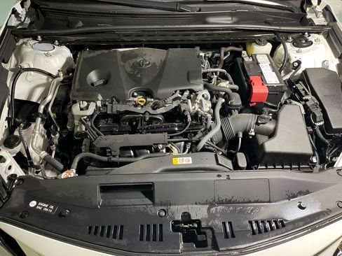 Used 2024 Toyota Camry LE image 9