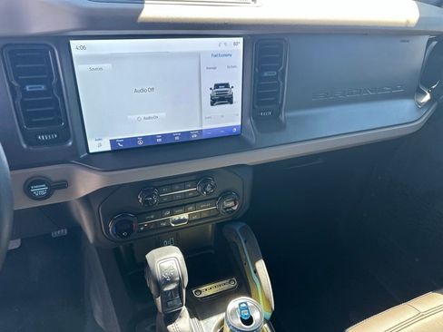 Used 2024 Ford Bronco Wildtrak AWD/4WD image 6