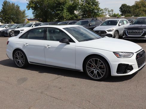 Used 2024 Audi S4 Premium Plus w/ Premium Plus Package image 3