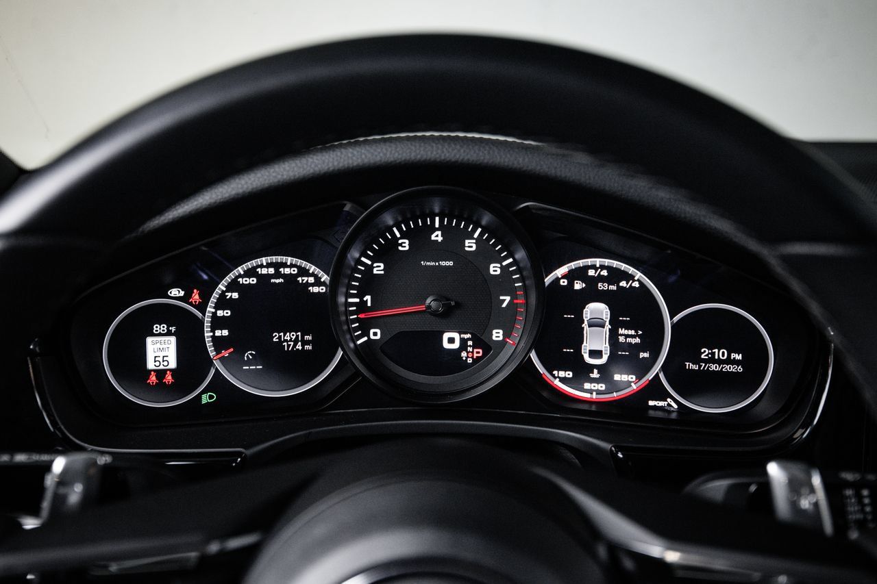 Certified 2023 Porsche Panamera image 15