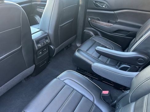 Used 2023 GMC Acadia Denali w/ Denali Ultimate Package image 14