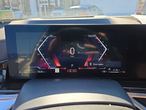 Used 2025 BMW X5 xDrive50e w/ Premium Package image 24