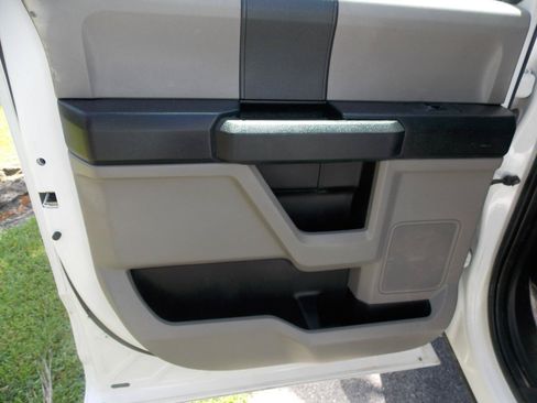 Used 2017 Ford F250 XL w/ Power Equipment Group RWD image 22