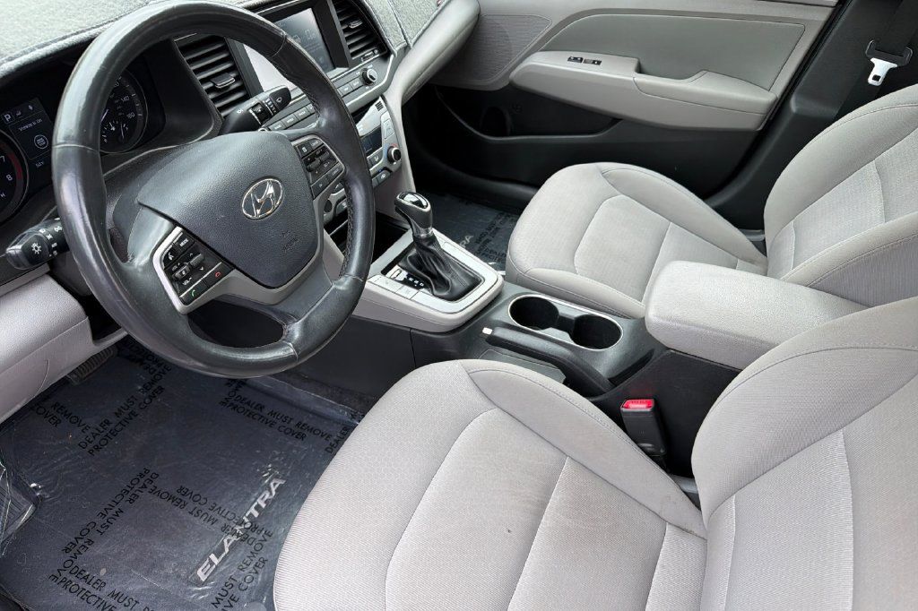 Used 2018 Hyundai Elantra Value Edition FWD image 7