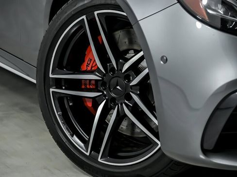 Used 2019 Mercedes-Benz E 63 AMG S image 3