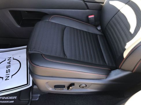 New 2026 Nissan Pathfinder SV image 12