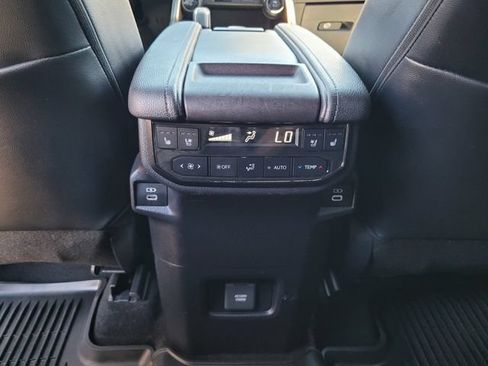 Used 2024 Toyota Grand Highlander AWD Hybrid image 15