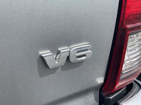 Used 2023 Toyota Tacoma SR image 11