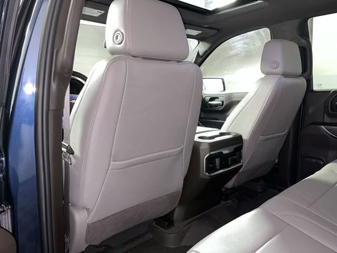 Used 2022 Chevrolet Silverado 1500 LTZ w/ LTZ Premium Package AWD/4WD image 26