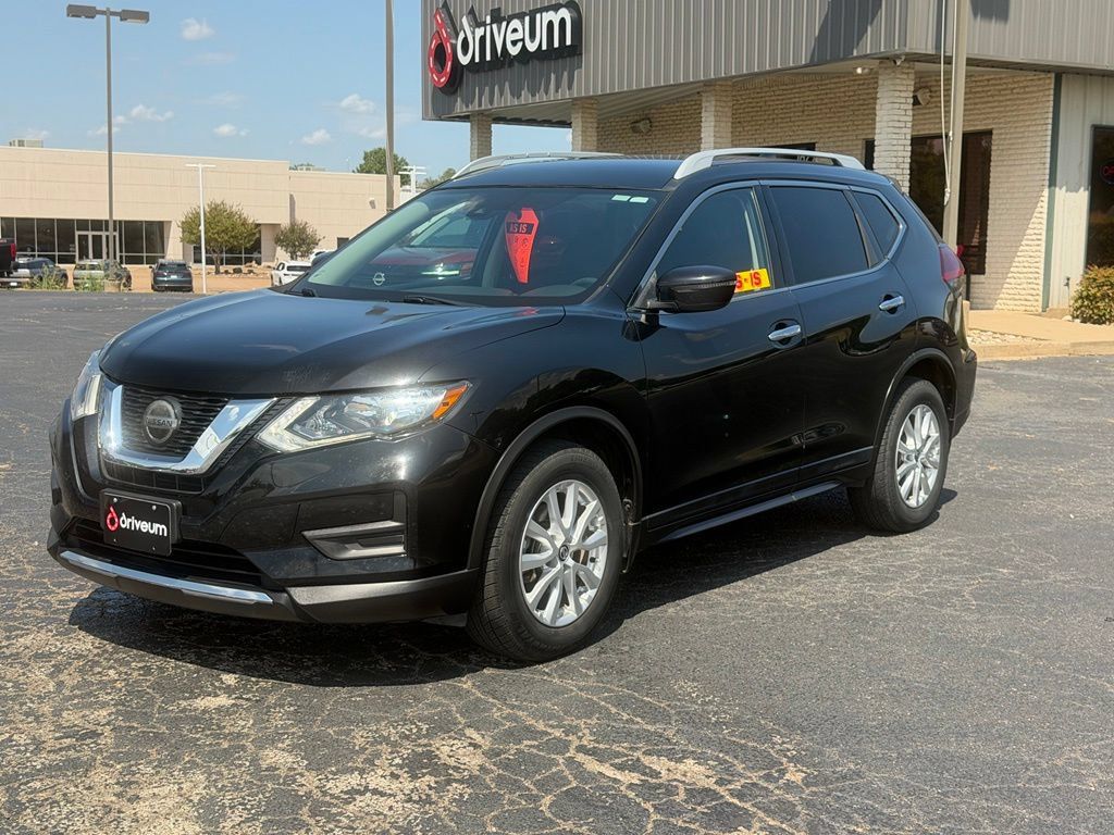 Used 2019 Nissan Rogue S w/ Special Edition Package FWD image 3