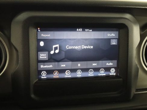 Used 2022 Jeep Gladiator Sport AWD/4WD image 29