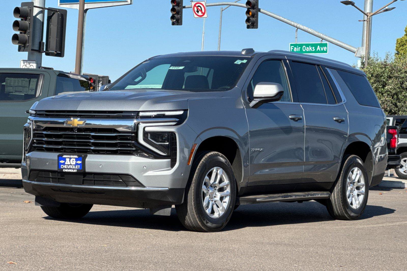 Used 2025 Chevrolet Tahoe LT AWD/4WD image 11