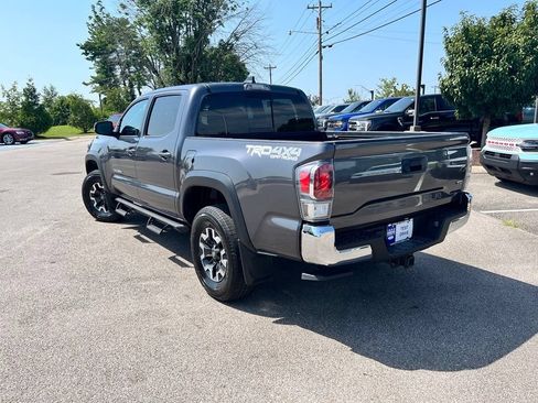Used 2023 Toyota Tacoma TRD Off-Road AWD/4WD image 4