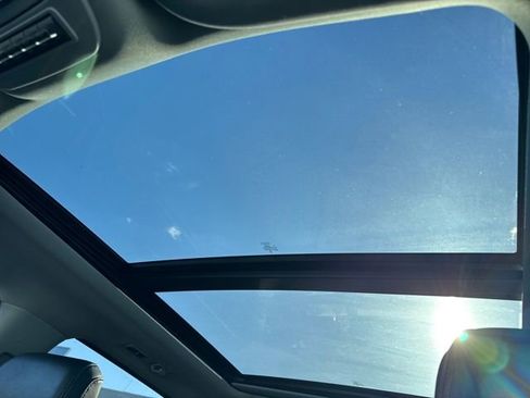 Used 2023 Ford F350 Lariat w/ Tremor Off-Road Package image 28