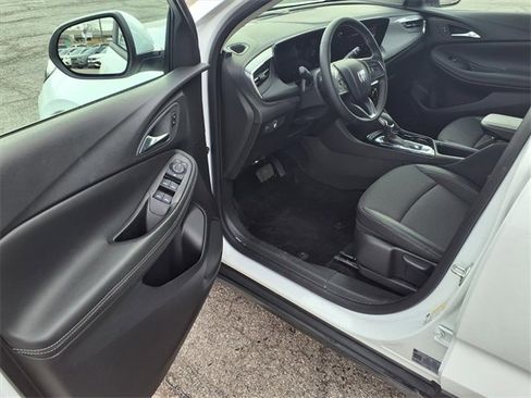 Used 2025 Buick Encore GX Preferred image 43