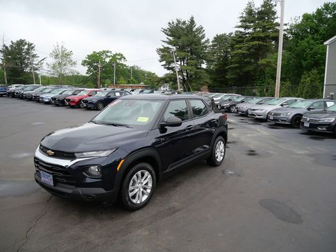 Used 2021 Chevrolet TrailBlazer LS FWD image 1