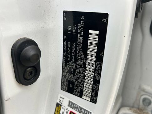 Used 2023 Toyota Highlander XSE image 10